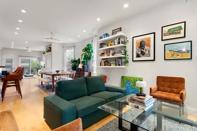 2833 N Francisco Avenue, Chicago, IL 60618 - Photo 4