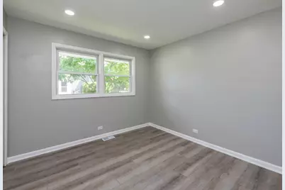 10350 W California Avenue, Beach Park, IL 60099 - Photo 16