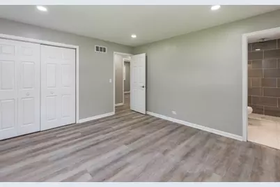 10350 W California Avenue, Beach Park, IL 60099 - Photo 12