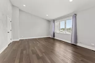 933 W Essex Pl, Arlington Heights, IL 60004 - Photo 8