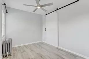 6 S Monterey Ave, Villa Park, IL 60181 - Photo 10