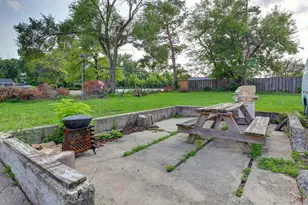 6 S Monterey Ave, Villa Park, IL 60181 - Photo 14