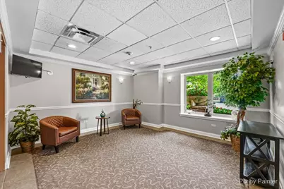 615 Perrie Drive #201, Elk Grove Village, IL 60007 - Photo 4