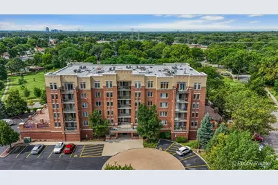 615 Perrie Drive #201, Elk Grove Village, IL 60007 - Photo 2