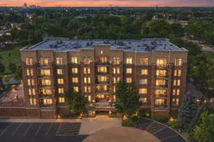 615 Perrie Dr, Elk Grove Village, IL 60007 - Photo 1