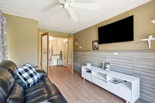 19709 W Schweitzer Rd, Joliet, IL 60436 - Photo 20