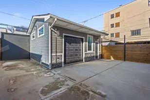 3934 N Sawyer Ave, Chicago, IL 60618 - Photo 18