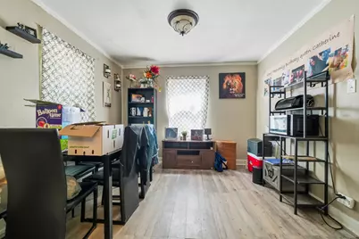 10152 S Bensley Avenue, Chicago, IL 60617 - Photo 2