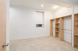 724 W 18th St, Chicago, IL 60616 - Photo 14