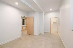 724 W 18th St, Chicago, IL 60616 - Photo 12