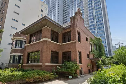 717 W Junior Terrace #1, Chicago, IL 60613 - Photo 1