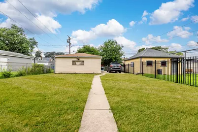 12442 S Throop Street, Calumet Park, IL 60827 - Photo 20