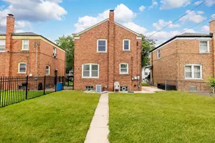 12442 S Throop St, Calumet Park, IL 60827 - Photo 18