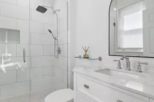 1329 Amaranth Dr, Naperville, IL 60564 - Photo 8