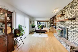 18026 State Line Ave, Lansing, IL 60438 - Photo 14