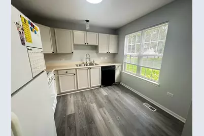 2920 Bartlett Court #102, Naperville, IL 60564 - Photo 6