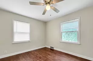 830 N Loomis St, Naperville, IL 60563 - Photo 8