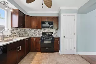 9535 S 54th Ave, Oak Lawn, IL 60453 - Photo 12