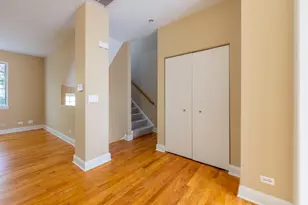 1704 Sienna Ct, Wheeling, IL 60090 - Photo 6