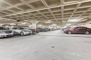3550 N Lake Shore Dr, Chicago, IL 60657 - Photo 24
