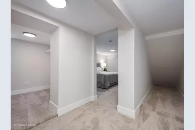 5534 W Warwick Avenue, Chicago, IL 60641 - Photo 20