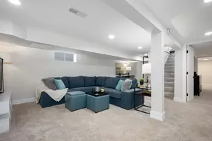 5534 W Warwick Ave, Chicago, IL 60641 - Photo 16