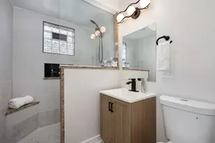 5534 W Warwick Ave, Chicago, IL 60641 - Photo 14