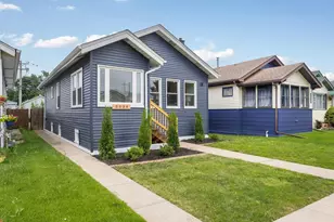 5534 W Warwick Ave, Chicago, IL 60641 - Photo 2