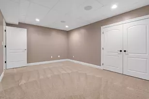 7242 Greywall Ct, Long Grove, IL 60060 - Photo 16