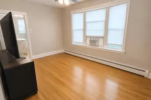 4925 W Henderson St, Chicago, IL 60641 - Photo 4