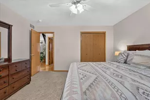 6633 Shadybrook Trail, Loves Park, IL 61111 - Photo 32