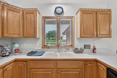 6633 Shadybrook Trail, Loves Park, IL 61111 - Photo 12
