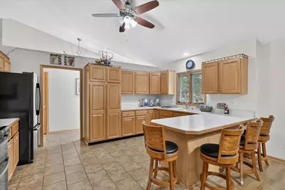 6633 Shadybrook Trail, Loves Park, IL 61111 - Photo 14