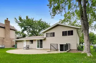 917 Aimtree Pl, Schaumburg, IL 60194 - Photo 24