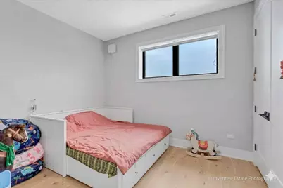 3014 W Montrose Avenue #3W, Chicago, IL 60618 - Photo 10