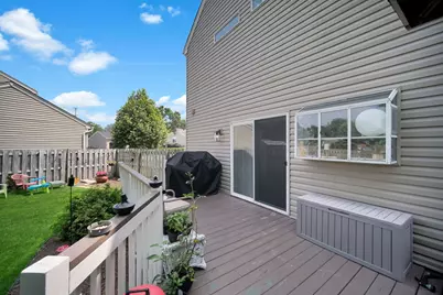 4245 Peartree Drive, Lake in the Hills, IL 60156 - Photo 20