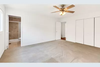 4425 Thornbark Court, Hoffman Estates, IL 60192 - Photo 16