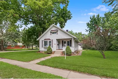 1626 W Clark Street, Champaign, IL 61821 - Photo 2