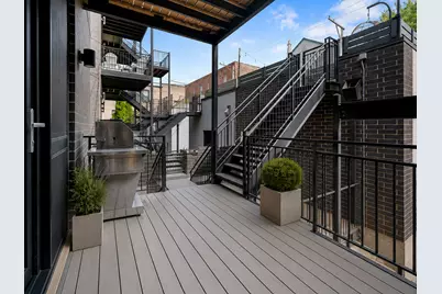1459 W Superior Street #1E, Chicago, IL 60642 - Photo 22