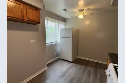 7530 S Saginaw Avenue #2B, Chicago, IL 60649 - Photo 6