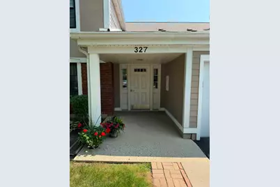 327 Wildberry Court #D2, Schaumburg, IL 60193 - Photo 2