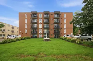 6490 N Northwest Hwy, Chicago, IL 60631 - Photo 2
