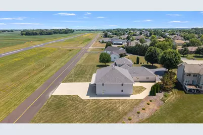 2601 Cessna Circle, Poplar Grove, IL 61065 - Photo 28