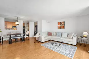 5901 N Sheridan Rd, Chicago, IL 60660 - Photo 10