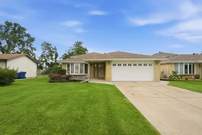 11942 S Lawler Avenue, Alsip, IL 60803 - Photo 2