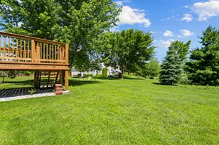 2819 Sweet Clover Way, Wauconda, IL 60084 - Photo 46