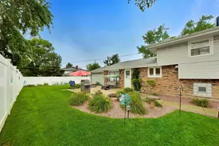 8938 S 81st Ave, Hickory Hills, IL 60457 - Photo 30