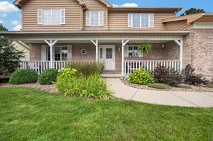 505 Wellesley Dr, Normal, IL 61761 - Photo 2