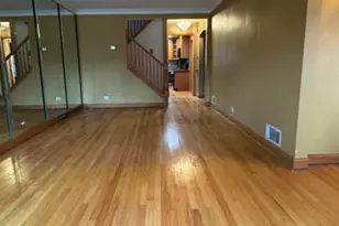 8030 S Whipple St, Chicago, IL 60652 - Photo 4