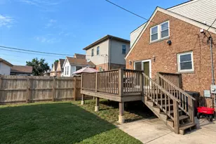 8030 S Whipple St, Chicago, IL 60652 - Photo 34